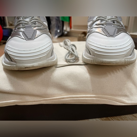 VALENTINO GARAVANI Wade Runner Sneakers - Picture 9 of 15